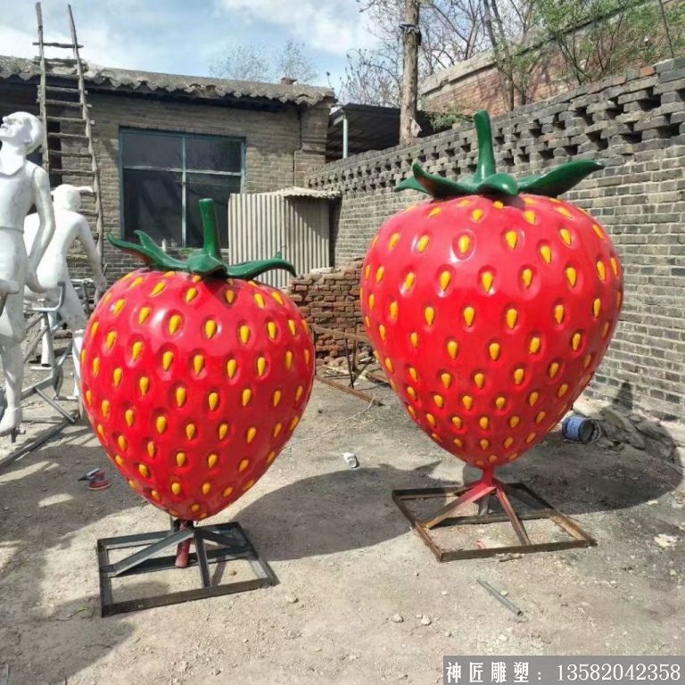玻璃钢草莓雕塑,玻璃钢水果雕塑
